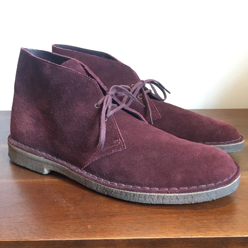 LIKE NEW Clark’s Desert Boot Maroon Suede 13